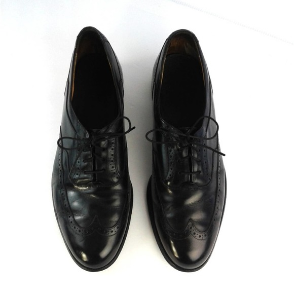 Johnston & Murphy Black Aristocrat Oxford Shoes - Picture 2 of 8